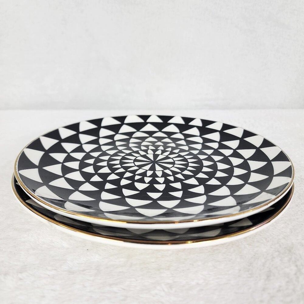 Thyme & Table Ava Collection Stoneware Cream & Black Medallion Salad Plates EUC